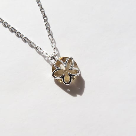 イエロージルコン 6mm さくらインカット necklace