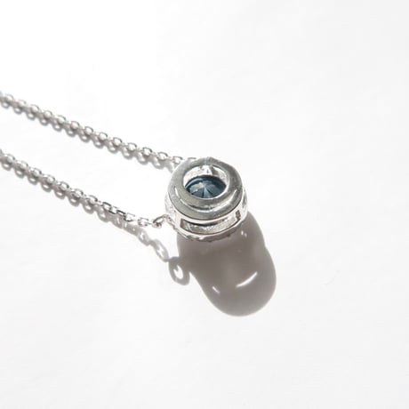 ロンドンブルートパーズ 6mm さくらインカット necklace
