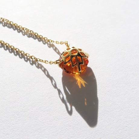 スーパーエクストラシトリン 8mm 10角ダンデライオンカット necklace