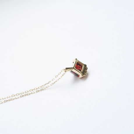 【ncklace】　ガーネット mini甲州貴石切子 Dia0.01ct