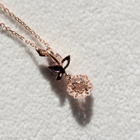 【necklace】　モルガナイト　7mm　さくらシェイプ