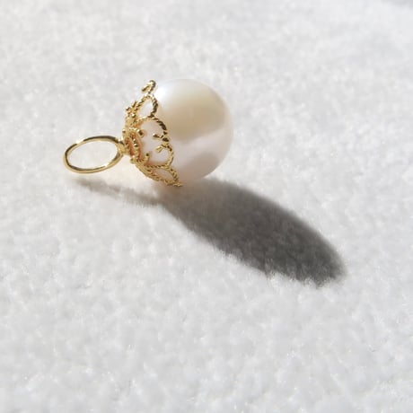 【charm】　アコヤパール 8mm（Frosty Silk)