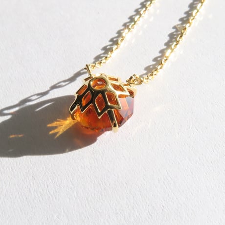 スーパーエクストラシトリン 8mm 10角ダンデライオンカット necklace