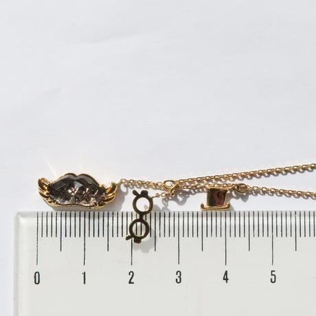 【necklace】　スモーキークォーツ　ヒゲ型　甲州貴石切子.
