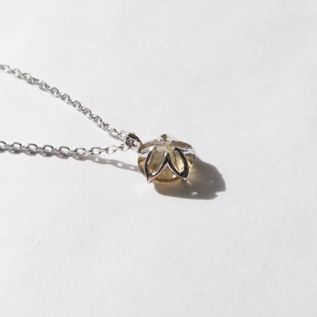 イエロージルコン 6mm さくらインカット necklace