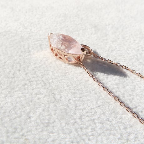 【necklace】　ローズクォーツ 12×6mm マーキス クラッシュクォーツ