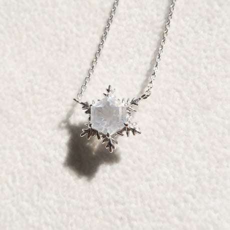 【necklace】　ミルキークォーツ 6mm ゆきんこカット