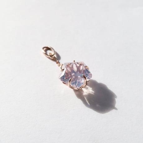 ミルキーアメジスト 7mm さくらシェイプ charm