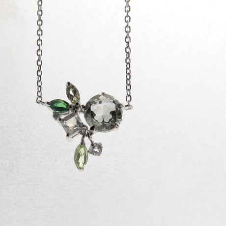 【necklace】　グリーンクォーツ 6mm クローバーインカット green