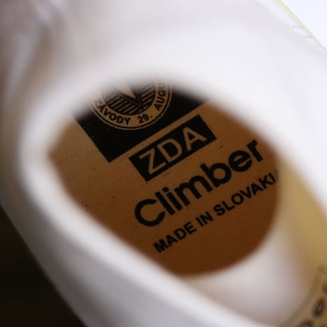 ZDA / Climber / 2182F