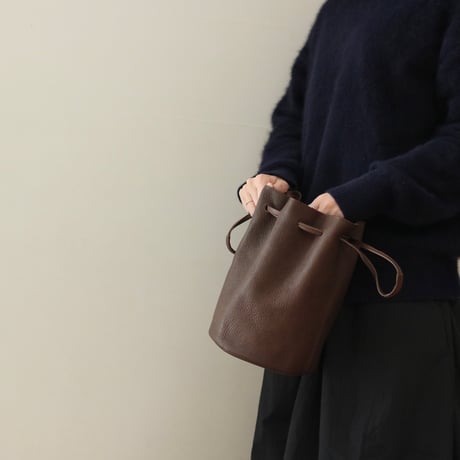 UNISEX / ''LINKS'' ORIGINAL / LEATHER DRAWSTRING BAG (中)