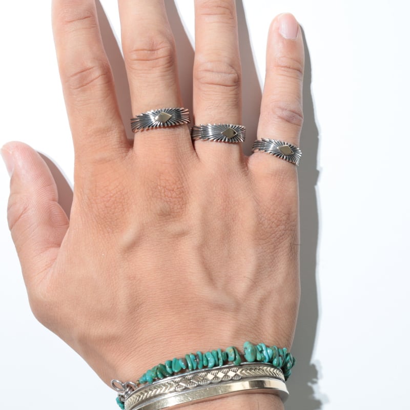 UNISEX / ナバホ族 Pat Bedonie / 1/4'' 14K サンバースト リン
