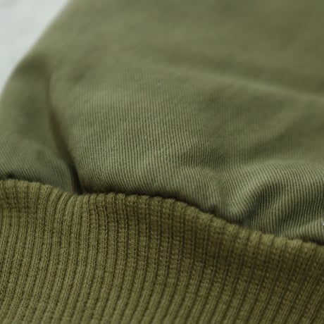 modem design / Quilted Pullover / M-2404253