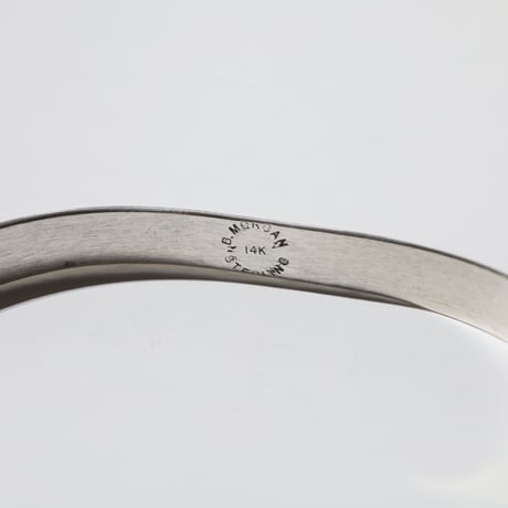 UNISEX / ナバホ族 Bruce Morgan / #2TR Plain (SS) / 4 Diamond + Arrow (14K) バングル