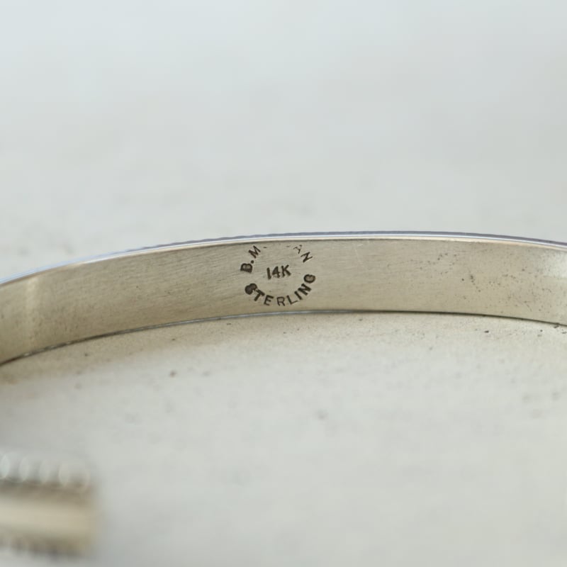 UNISEX / ナバホ族 Bruce Morgan / 1/4 14K チゼル プレーン バ UNISEX / ナバホ族 Bruce Morgan / 1/4 14K チゼル プレーン バ