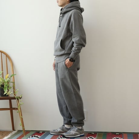 MADE / VARSITY SWEAT PANTS PIGMENT DYE