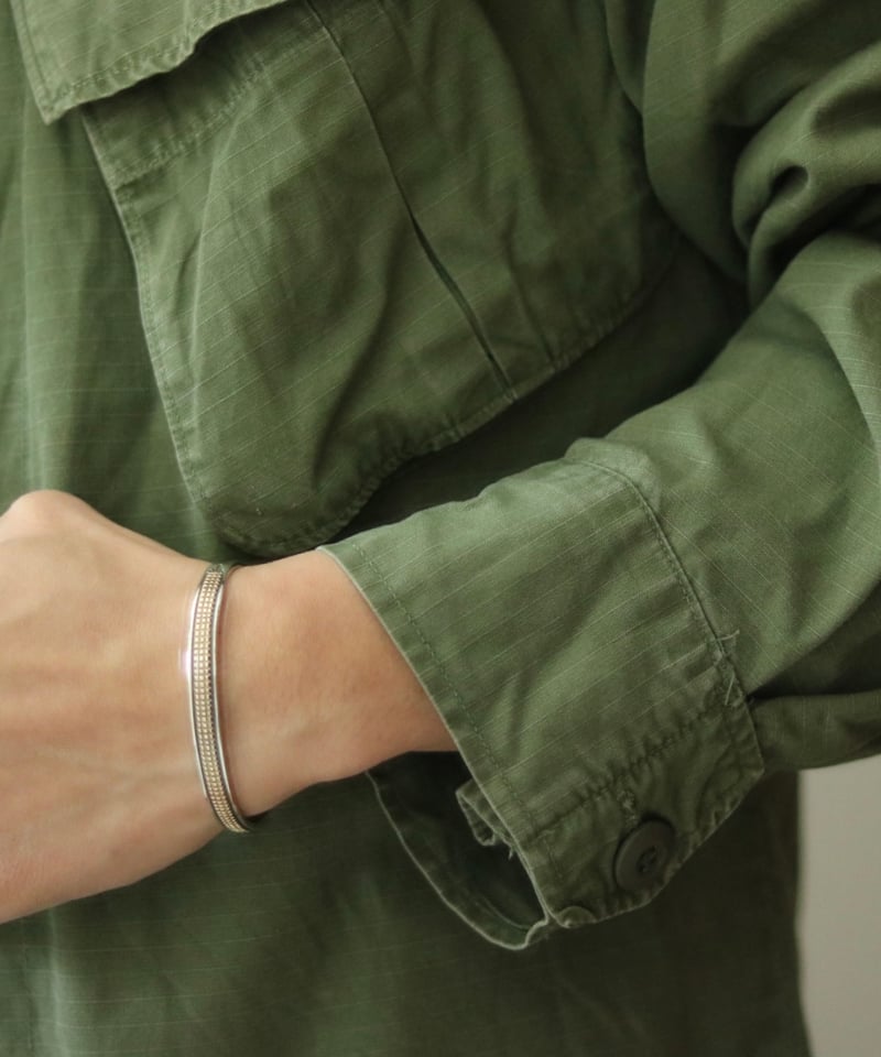 UNISEX / ナバホ族 Bruce Morgan / 1/4'' 14Kゴールド 細目 バ