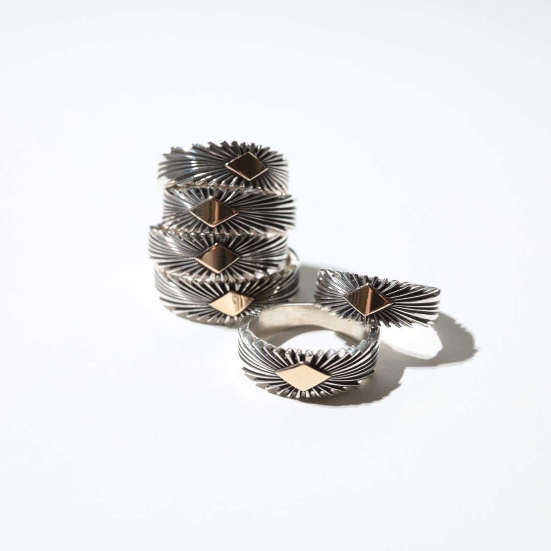 UNISEX / ナバホ族 Pat Bedonie / 1/4'' 14K サンバースト リン