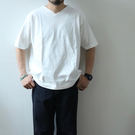 M.I.D.A. / PIGMENT DYED V-NECK TEE / M231502