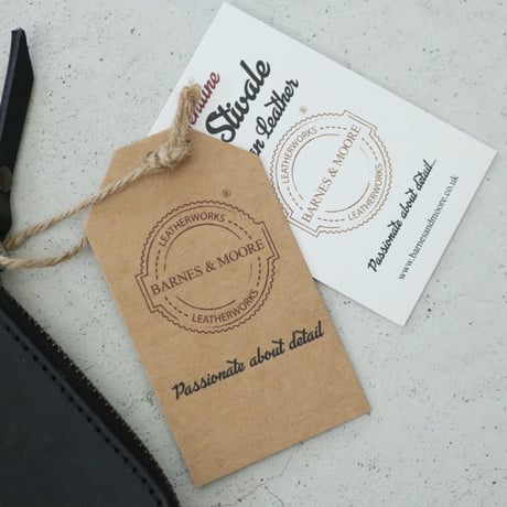 BARNES&MOORE / ZIP WALLET