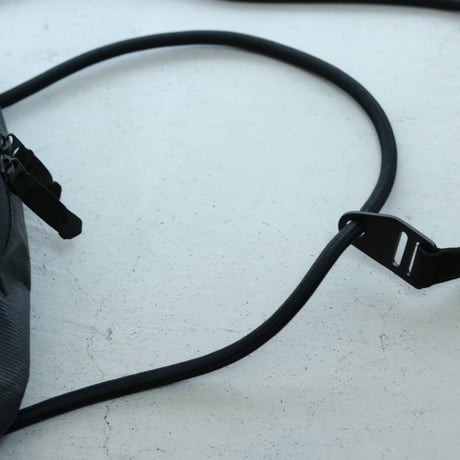 UNISEX / ReTA BASE×New Life Project / ZIP SACOCHE M / NLS251L02