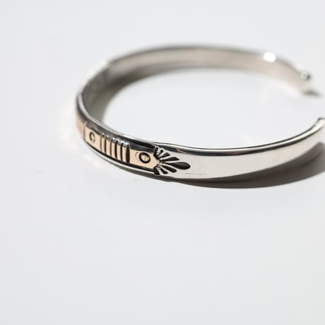 UNISEX / ナバホ族 Bruce Morgan / 1/4'' 14K サークル+ストライプ バングル