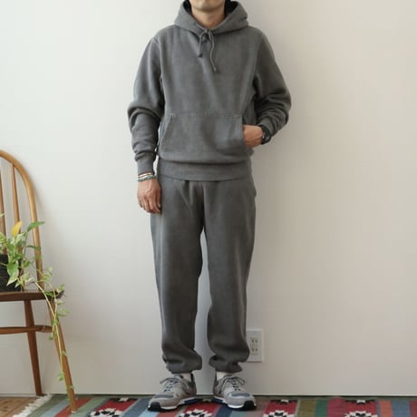 MADE / VARSITY SWEAT PANTS PIGMENT DYE