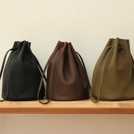 UNISEX / ''LINKS'' ORIGINAL / LEATHER DRAWSTRING BAG (中)