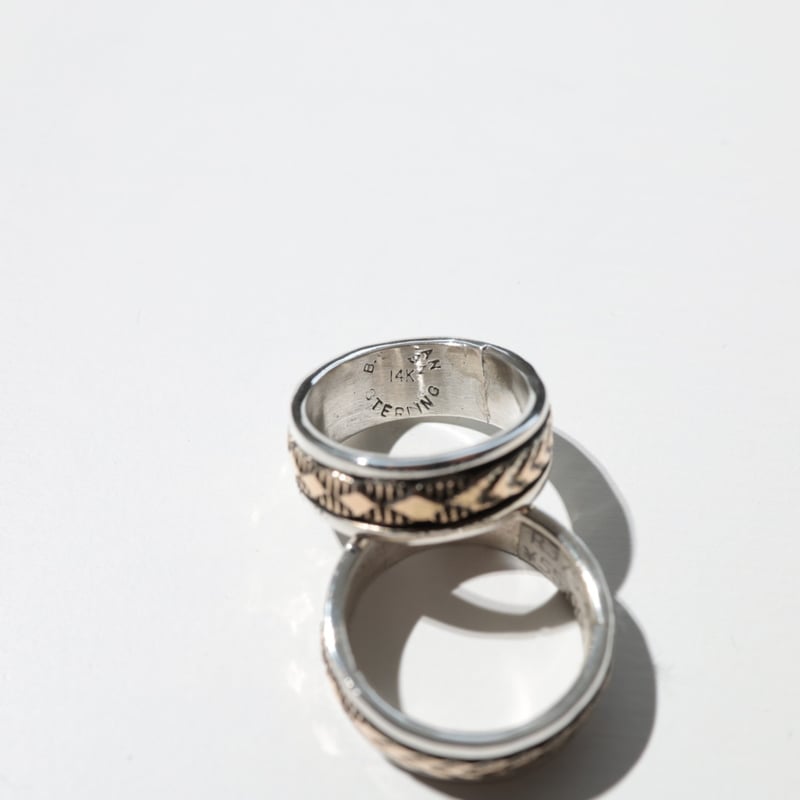 UNISEX / ナバホ族 Bruce Morgan / 1/4'' 14K 4ダイヤ+アロー
