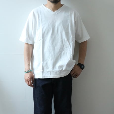 M.I.D.A. / PIGMENT DYED V-NECK TEE / M231502