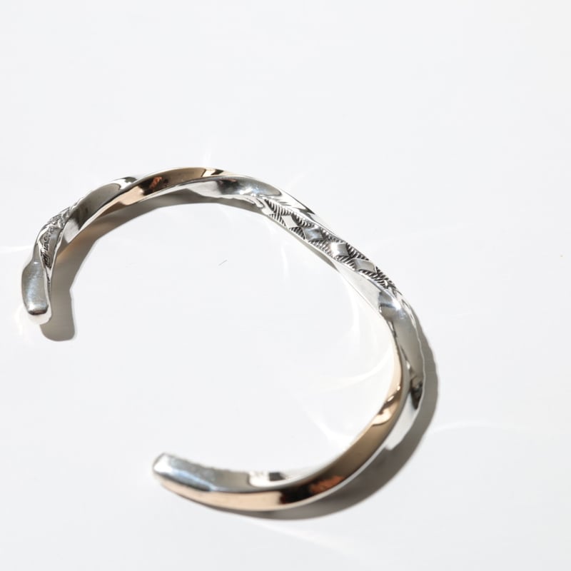 UNISEX / ナバホ族 Bruce Morgan / #6SQ 14K 4ダイヤ+アロー