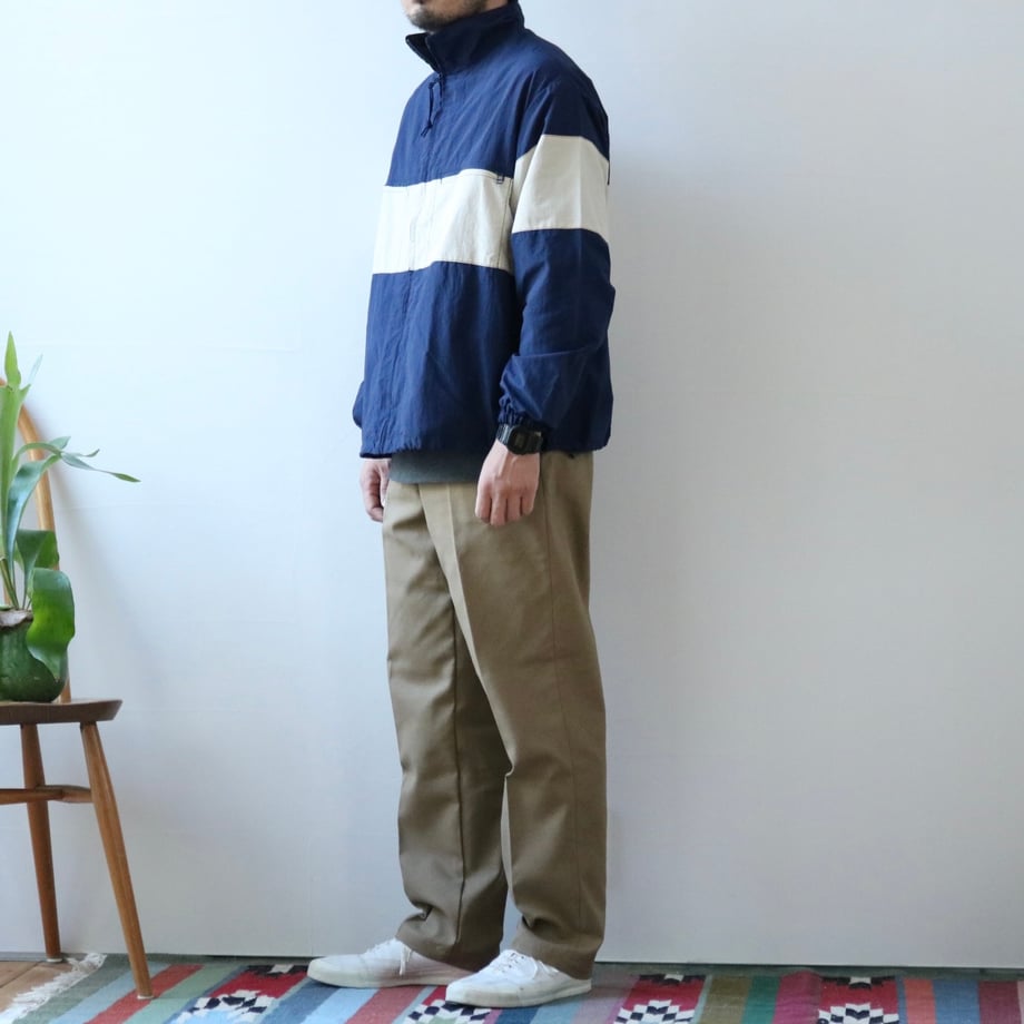 658cf2f76aabc34bc7754d71