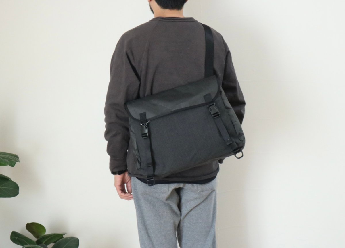 BURLAP メッセンジャーバック 【公式通販】
