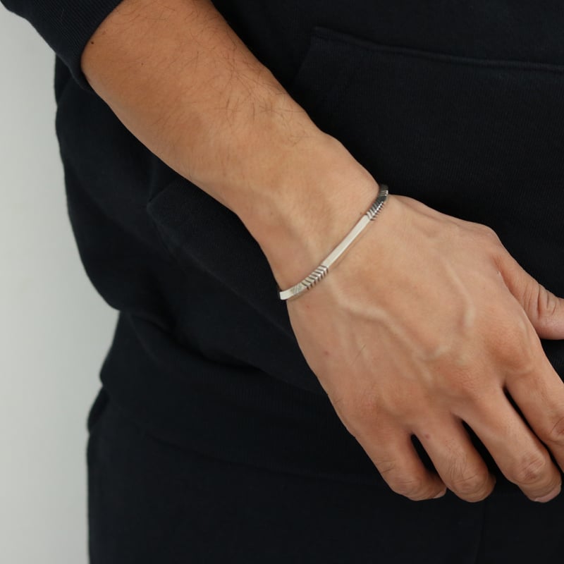 UNISEX / ナバホ族 Bruce Morgan / #3TR SS Arrow バングル