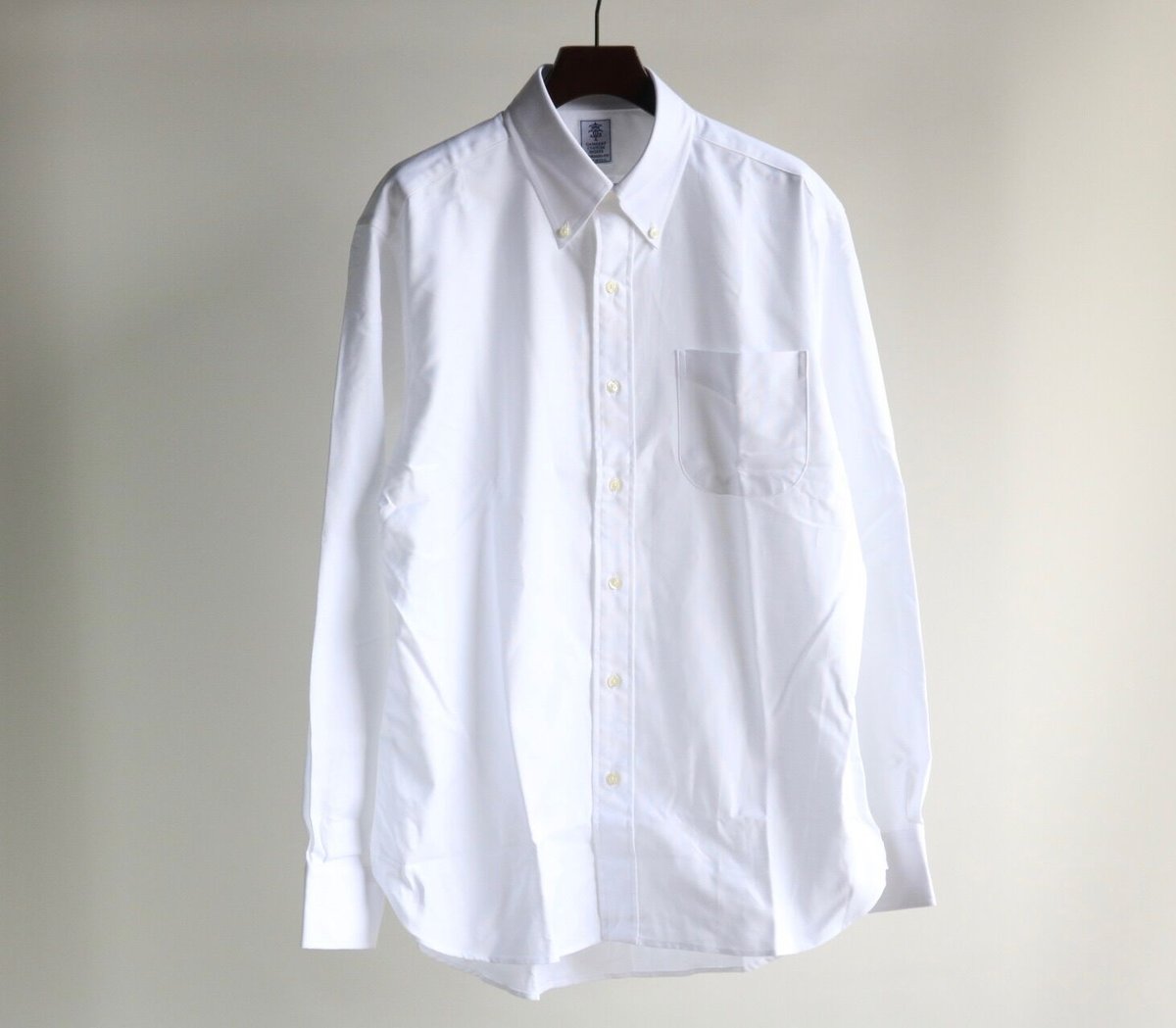 ニャッキ　Gambert Custom Shirt 白シャツ fit=scale-down,w=1200