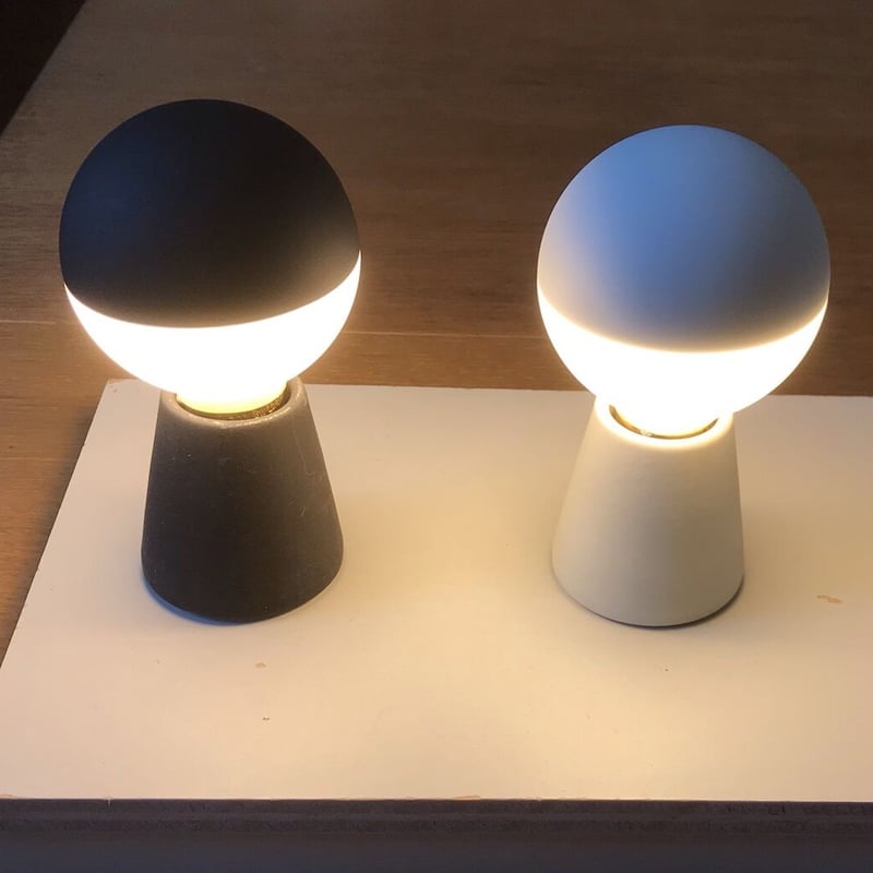 LED G70 ボールランプ／ マットブラック+フロスト（45W相当） | 建築