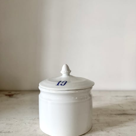 クレイユエモントロー | STORES