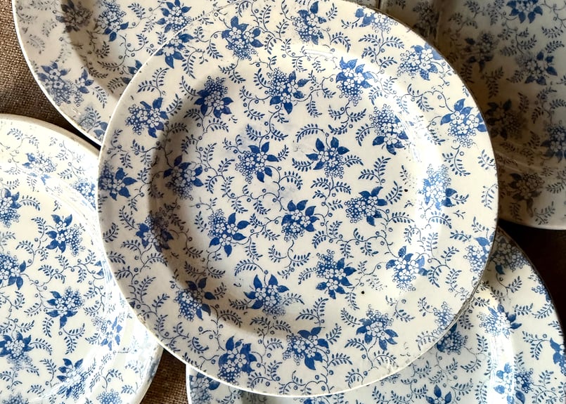 【希少】クレイユエモントロー　ブルーの小花プレート 希少】クレイユエモントロー ブルーの小花プレート