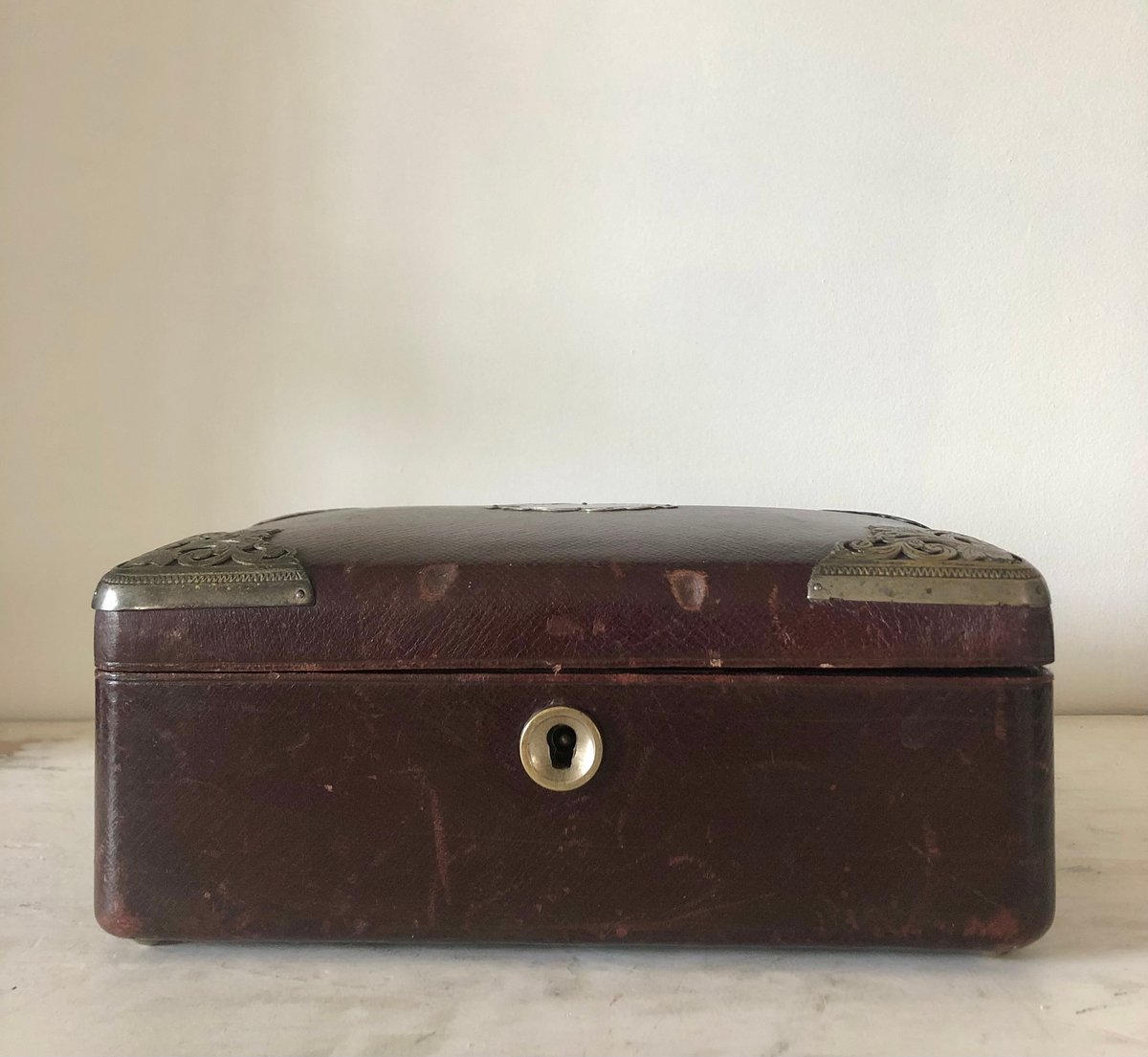 [匿名配送]イタリア製　アンティーク　ジュエリーボックス　本革　レザー　箱　小箱 fit=scale-down,w=1200