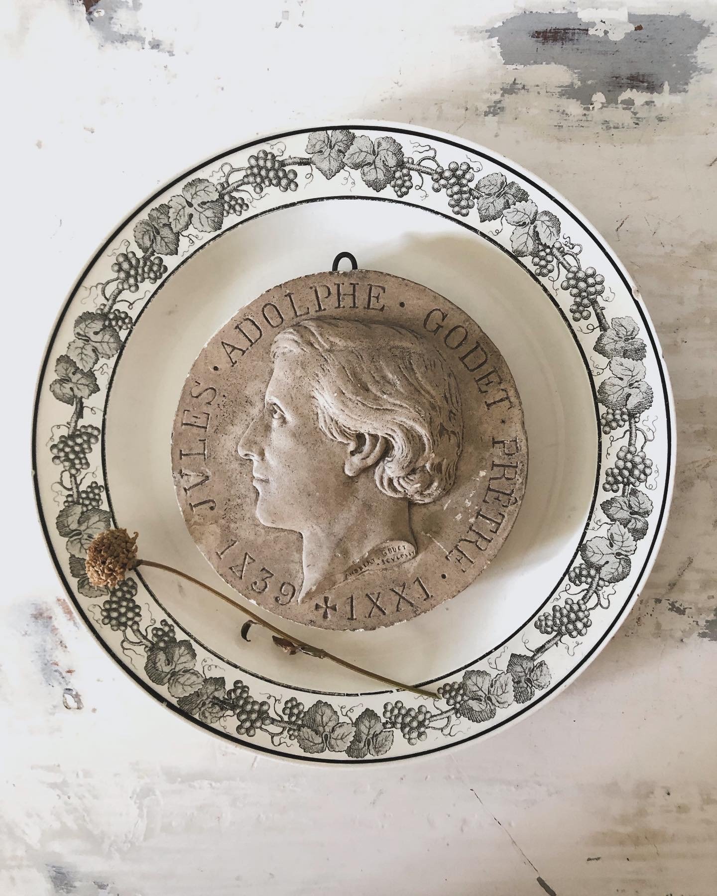 ITEM | Vintage Lover