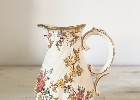 ITEM | Vintage Lover