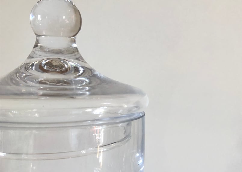 クリスタルカットガラス　キャニスター　脚付き　西ドイツ製 クリスタルカットガラス キャニスター 脚付き 西ドイツ製