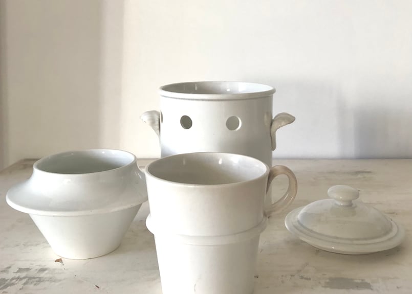 フランスアンティーク♧ クレイユモントロー アンリ2世 ♧ 脚付きラヴィエ フランスアンティーク♧ クレイユモントロー アンリ2世 ♧ 脚付き