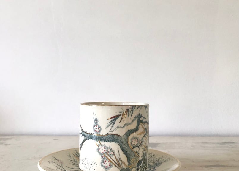 ○アンティーク○クレイユエモントロー◉ カフェカップ＆ソーサ○梅②