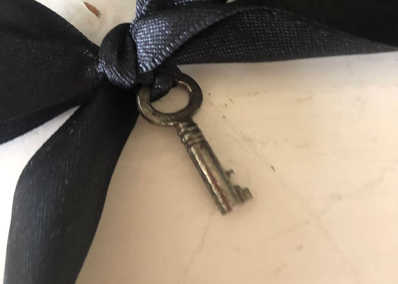 アンティーク純銀ジュエリーボックス 手彫り装飾 ヴィンテージ 317g fit=scale-down,w=1200