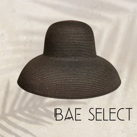 wide-brim straw hat ♡