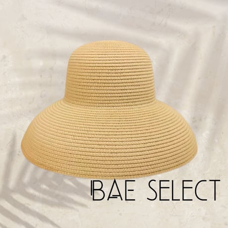 wide-brim straw hat ♡