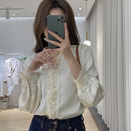 Shiny frill  blouse♡