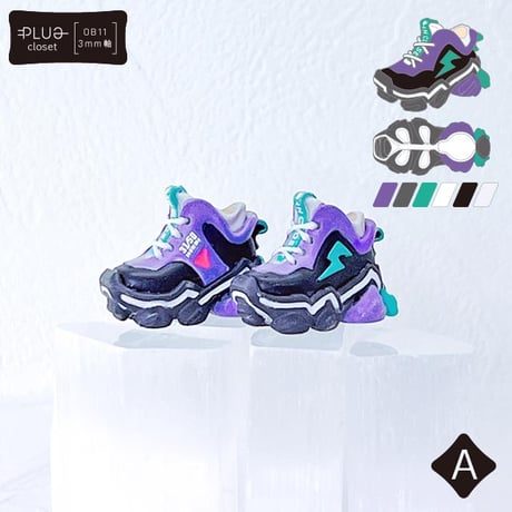 スニーカー／完成品