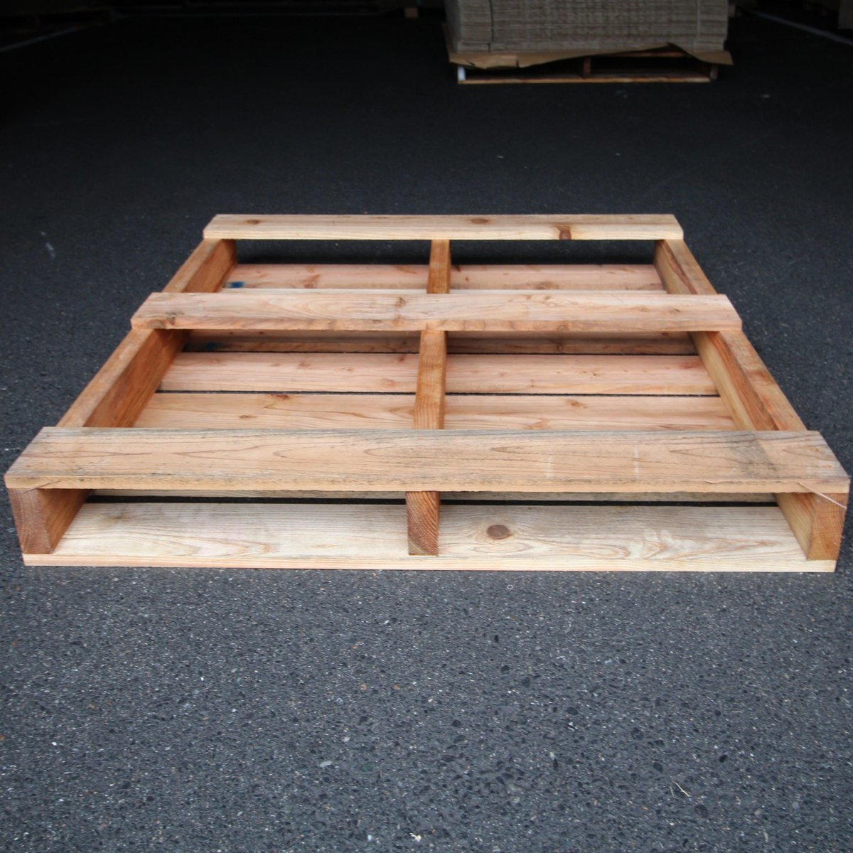 木製パレット / 1100 ✕ 1100 ✕ 120H / 1枚あたり3,800円【10枚/1